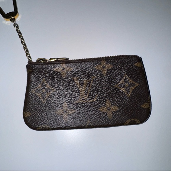 Louis Vuitton Monogram Key Pouch - Picture 1 of 6